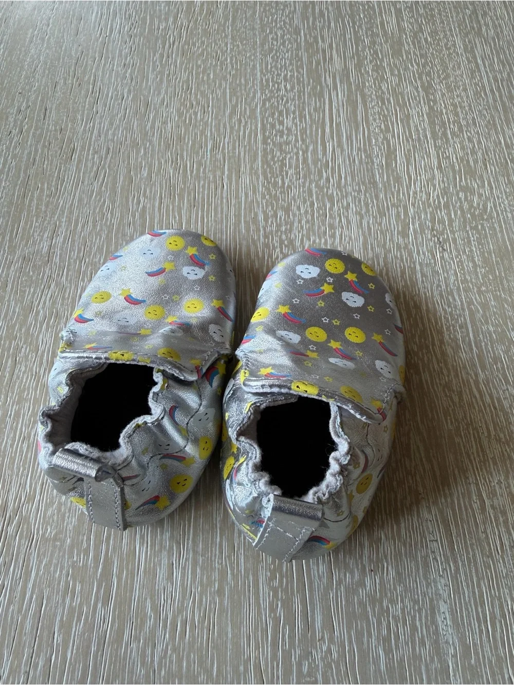 ROBEEZ crib shoes size 0-6 months